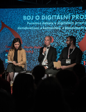 Boj o digitální prostor