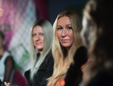 Láska, sex a swajpování